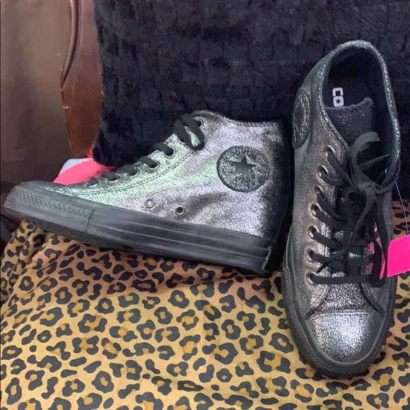 Adidas - Picture 3 of 3